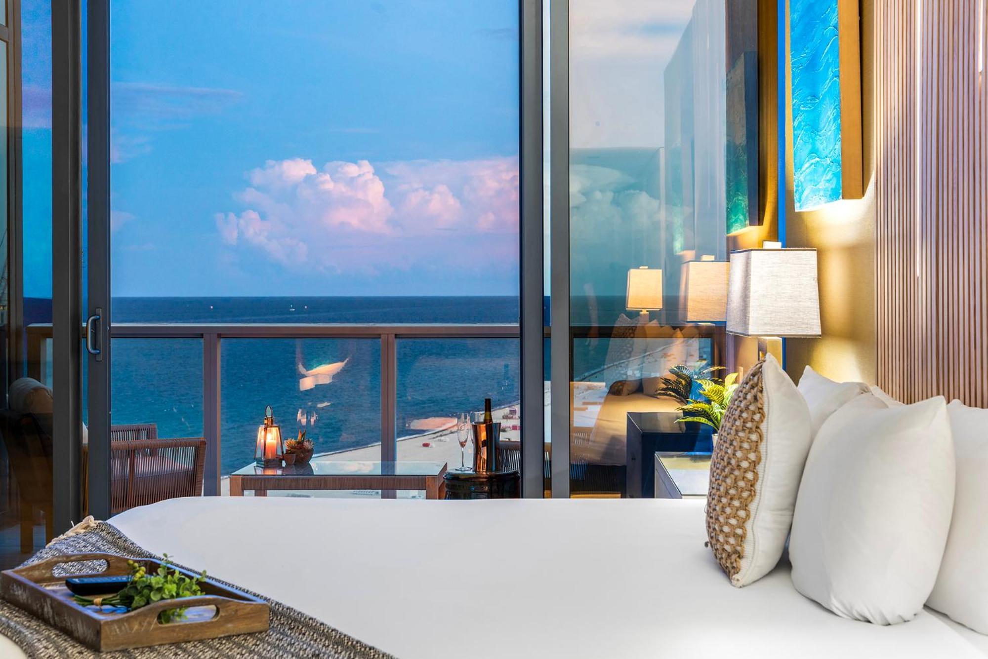 W South Beach Miami Beach Exterior photo